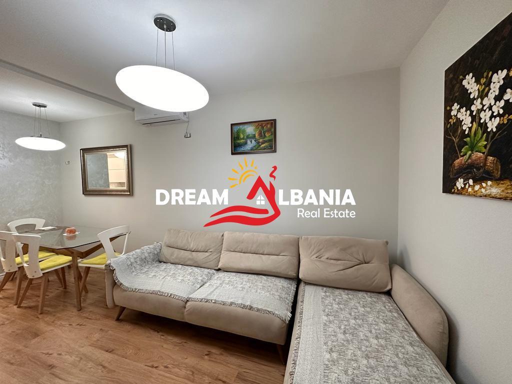 For sale 2nd floor of a Villa+Shop in the Kinostudio area near Gjon Buzuku school, Tirana (ID 4141027)