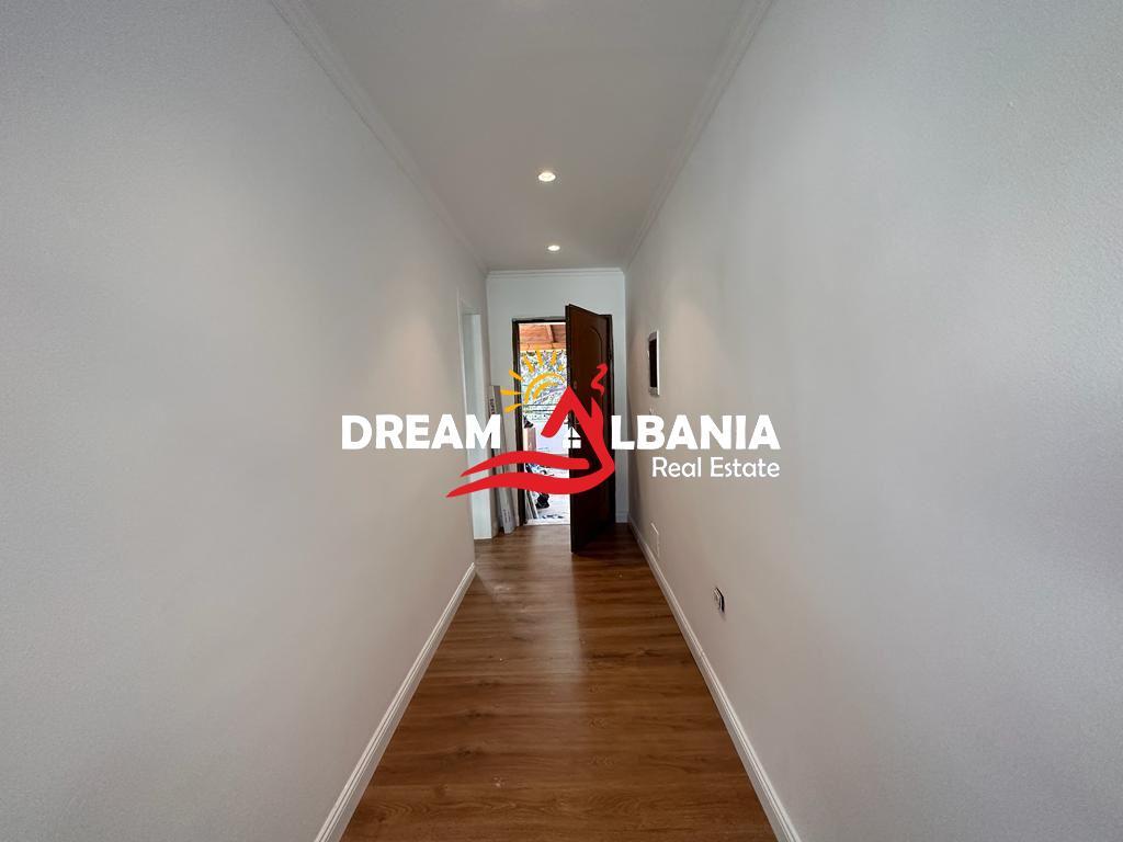 For sale 2nd floor of a Villa+Shop in the Kinostudio area near Gjon Buzuku school, Tirana (ID 4141027)