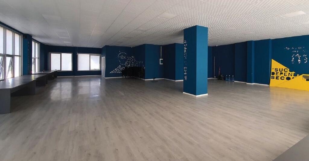 UFFICIO IN AFFITTO 240M2 VIA BARDHYL 2.800 EURO