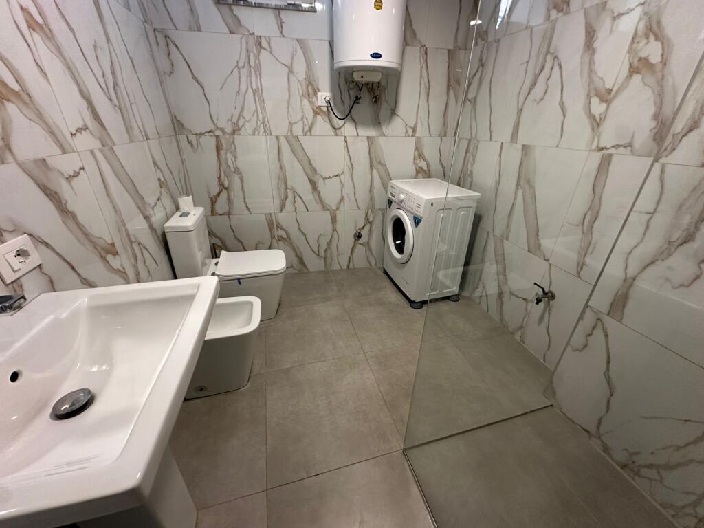 Apartament ME QIRA NE QENDER