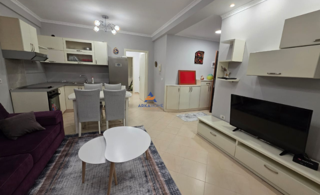 JEPET APARTAMENT ME QERA 2+1 "RRUGA 3 DESHMORET ,YZBERISHT" 55.000 LEKE