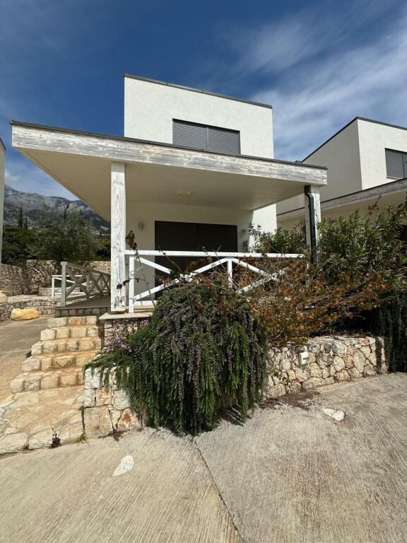 Villa For Sale in the White Rocks Residence Dhermi