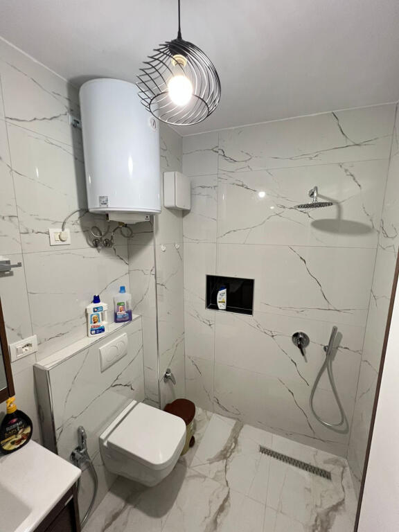 Apartament Me Qera 2+1 Tek Rruga e Dibres (ID B2201440) Tirane
