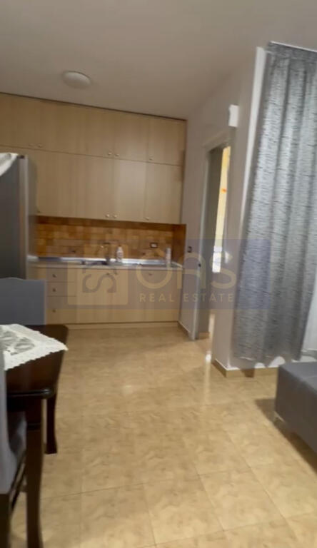 Jepet me qera  apartament 1+1 ne 5 Maj