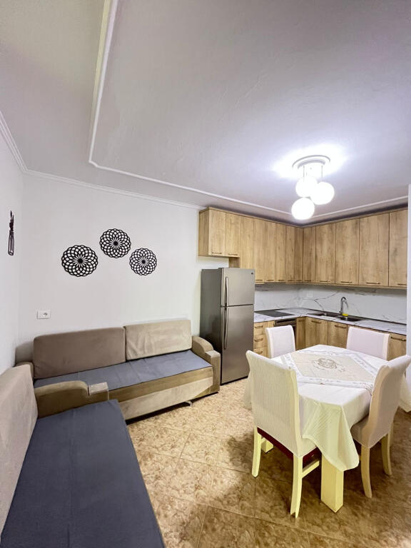 Apartament Me Qera 2+1 Tek Rruga e Dibres (ID B2201440) Tirane