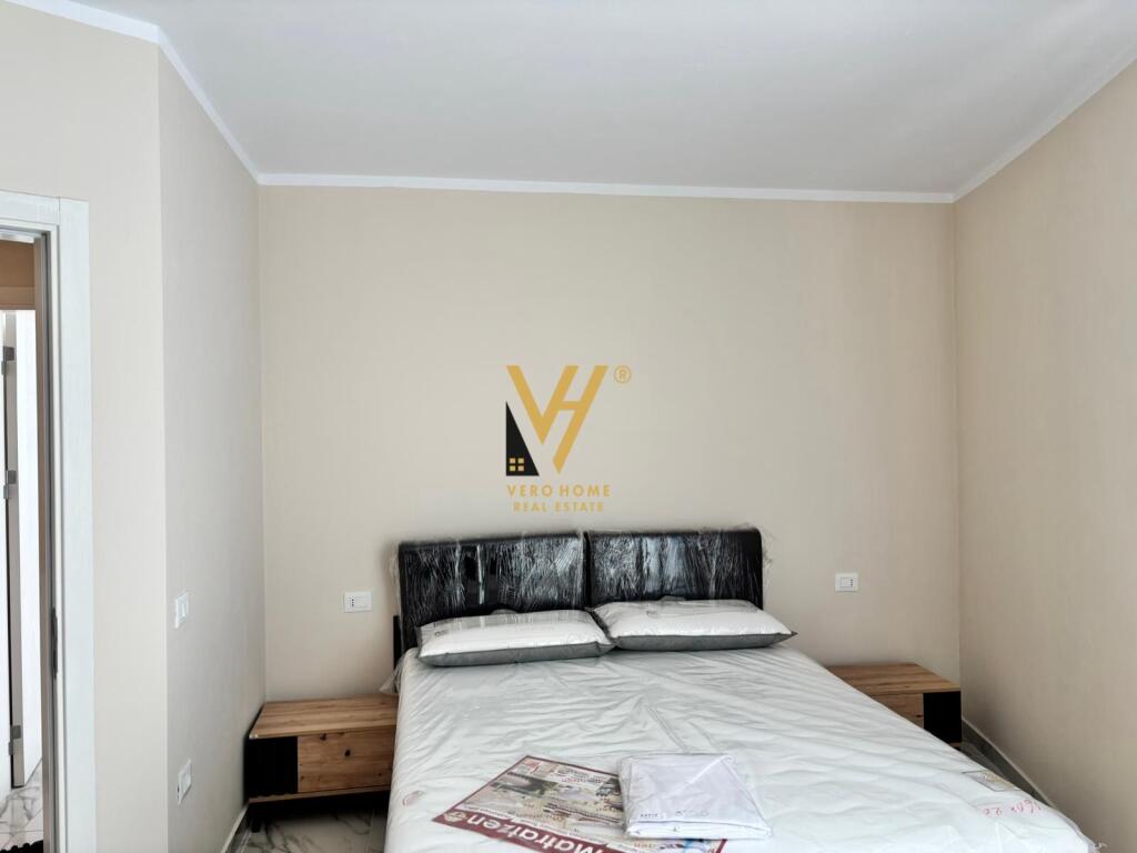 JEPET APARTAMENT 1+1+BLK ME QERA TE GRAND GALLERY, YZBERISHT 550 EURO