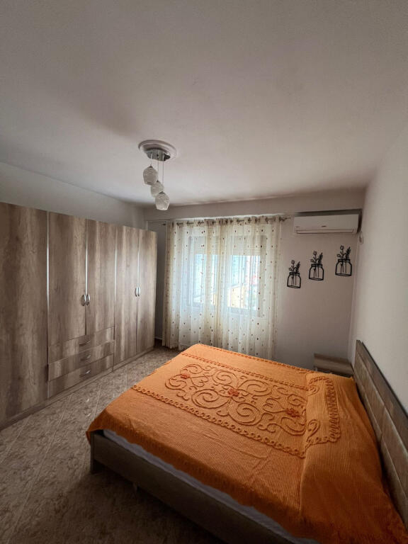 Apartament Me Qera 2+1 Tek Rruga e Dibres (ID B2201440) Tirane