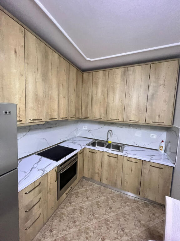 Apartament Me Qera 2+1 Tek Rruga e Dibres (ID B2201440) Tirane