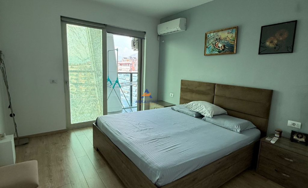 AFFITTASI APPARTAMENTO 1+1+BALCONE+POSTO AUTO PRESSO "AMBASCIATORE 3, STADIO AIR ALBANIA" 1300 EURO
