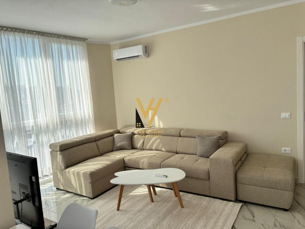 JEPET APARTAMENT 1+1+BLK ME QERA TE GRAND GALLERY, YZBERISHT 550 EURO