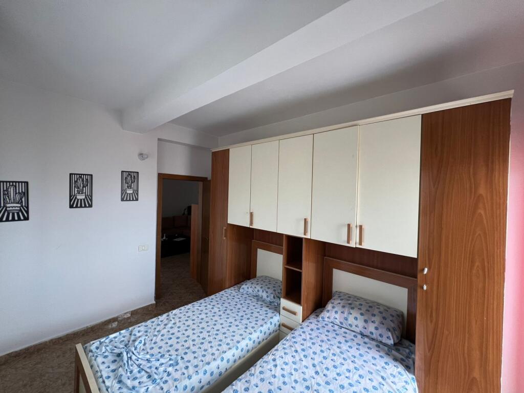 Apartament Me Qera 2+1 Tek Rruga e Dibres (ID B2201440) Tirane