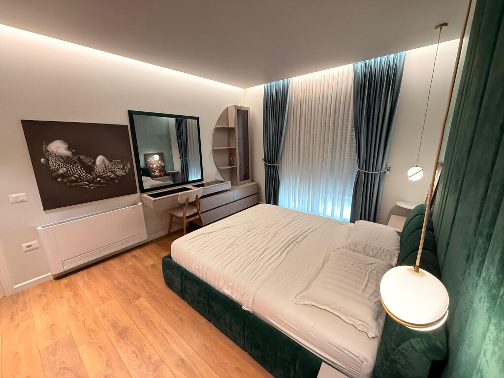 📢 For Rent – Apartment 2+1 + Parking  📍 Center of Tirana, near the 9-storey buildings, beginning of Dibra Street