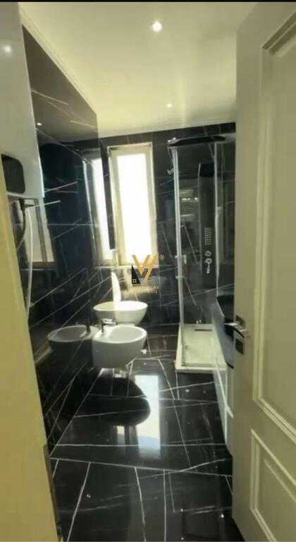 JEPET APARTAMENT 2+1+2 ME QERA NE XHAMLLIK 1.100 EURO