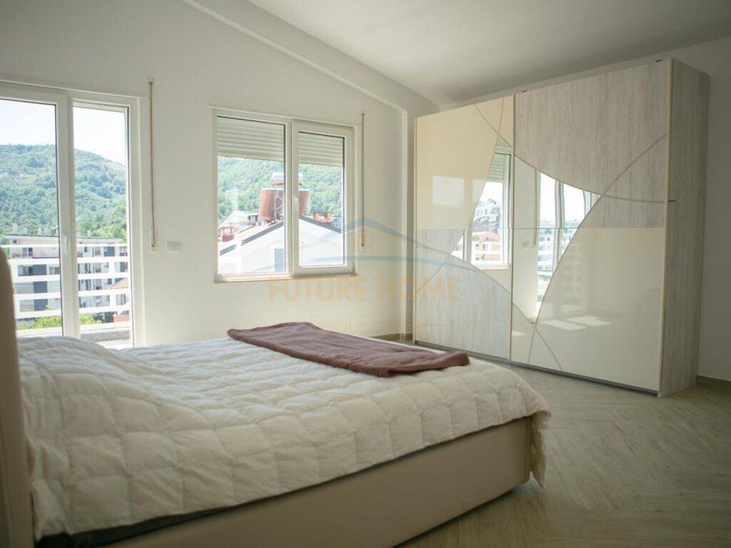 Penthouse 3+1+2 in vendita Lago Secco