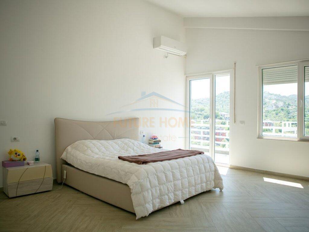 Penthouse 3+1+2 in vendita Lago Secco