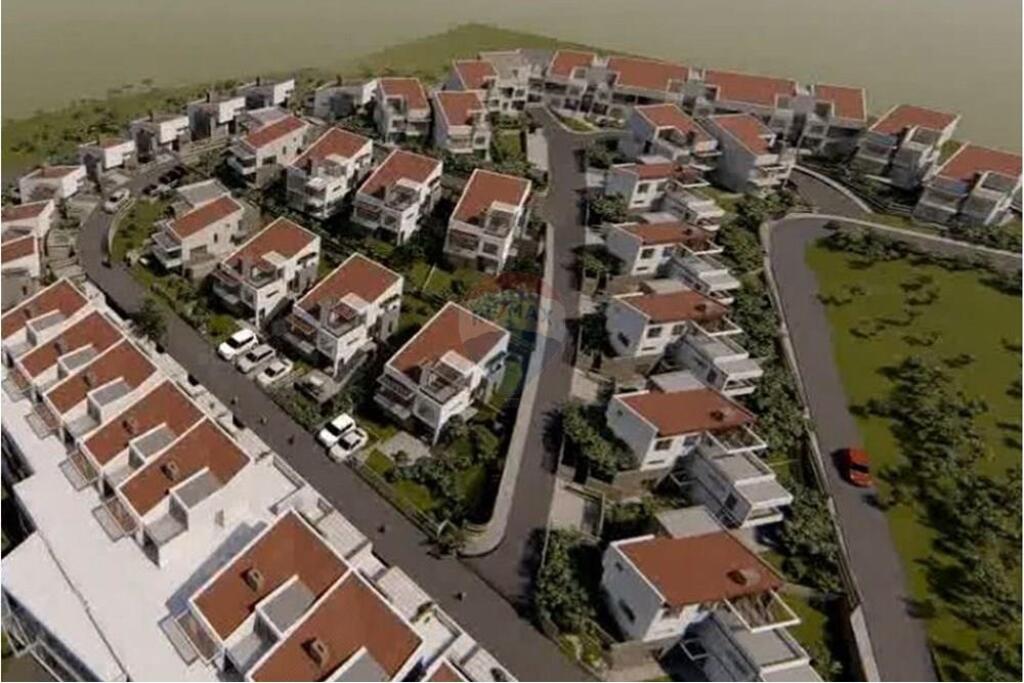VILLAS FOR SALE IN A LUXURY COMPLEX IN FARKE!