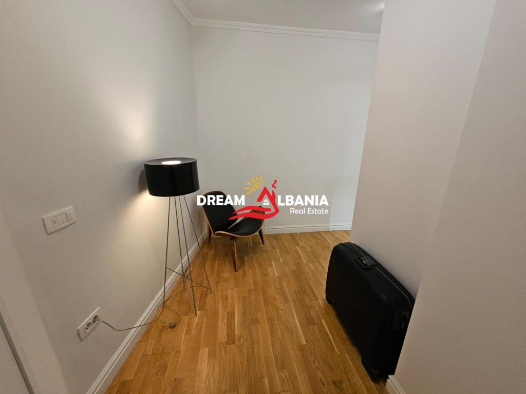 Apartament 2+1+2wc Parkim me qera tek Bulevardi Zogu i Parë – Ministria e Drejtësisë, Tiranë (ID 42215050)
