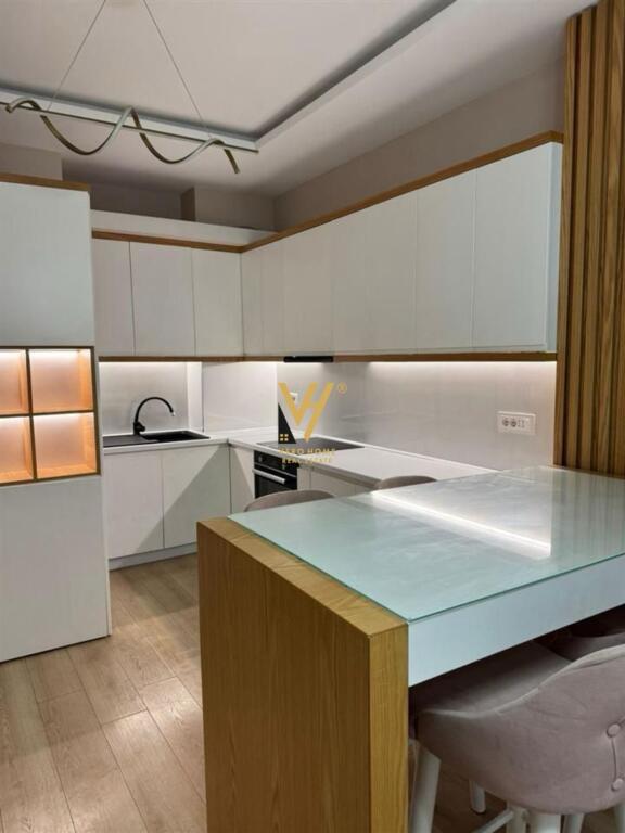 JEPET APARTAMENT 2+1+BLK ME QIRA TE CASA ITALIA 1.200 EURO