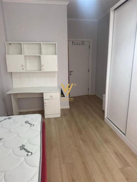 JEPET APARTAMENT 2+1+BLK ME QIRA TE CASA ITALIA 1.200 EURO