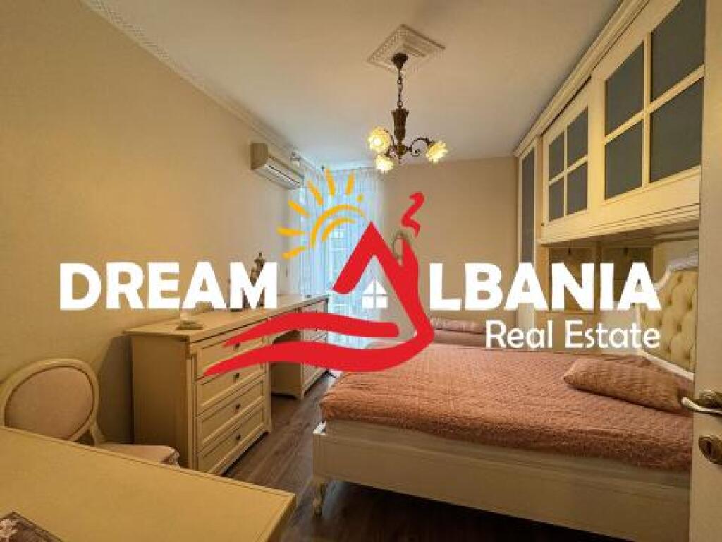 Jepet me qera Ap 3+1 tek Ish Ekspozita, Tirane (ID 4231443)
