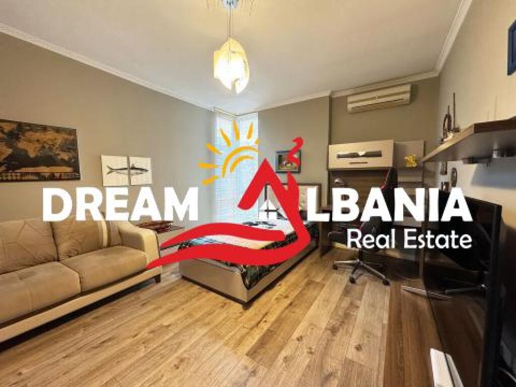Jepet me qera Ap 3+1 tek Ish Ekspozita, Tirane (ID 4231443)
