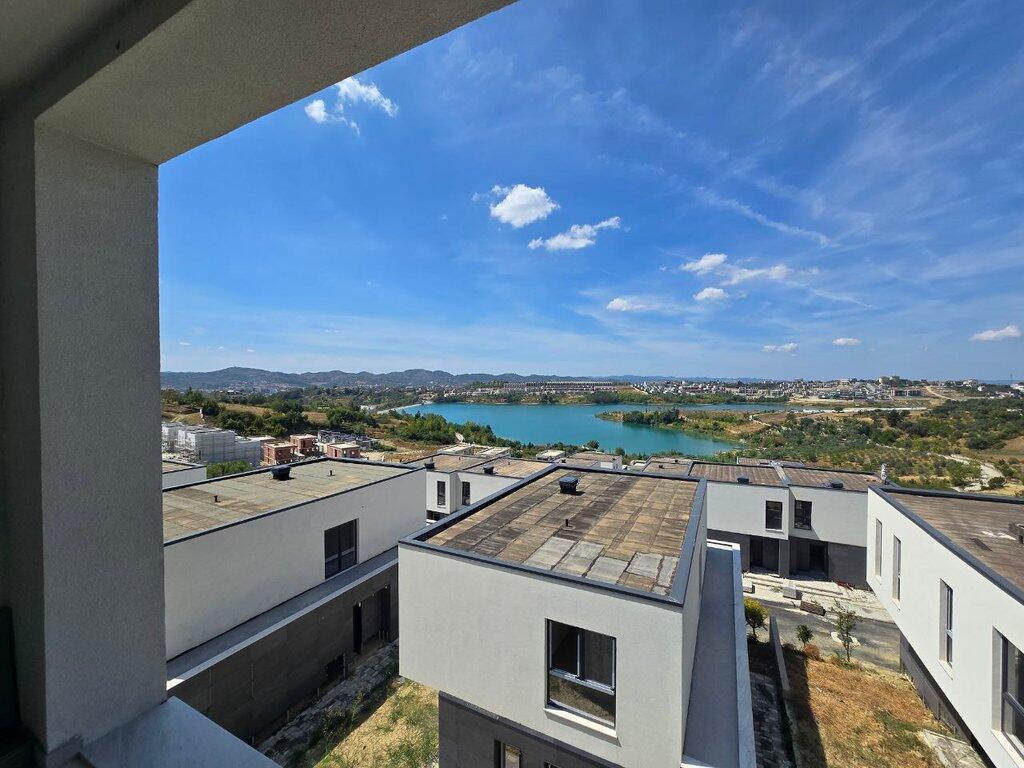 SUPER APARTMENT FOR SALE AT FARKA LAKE.