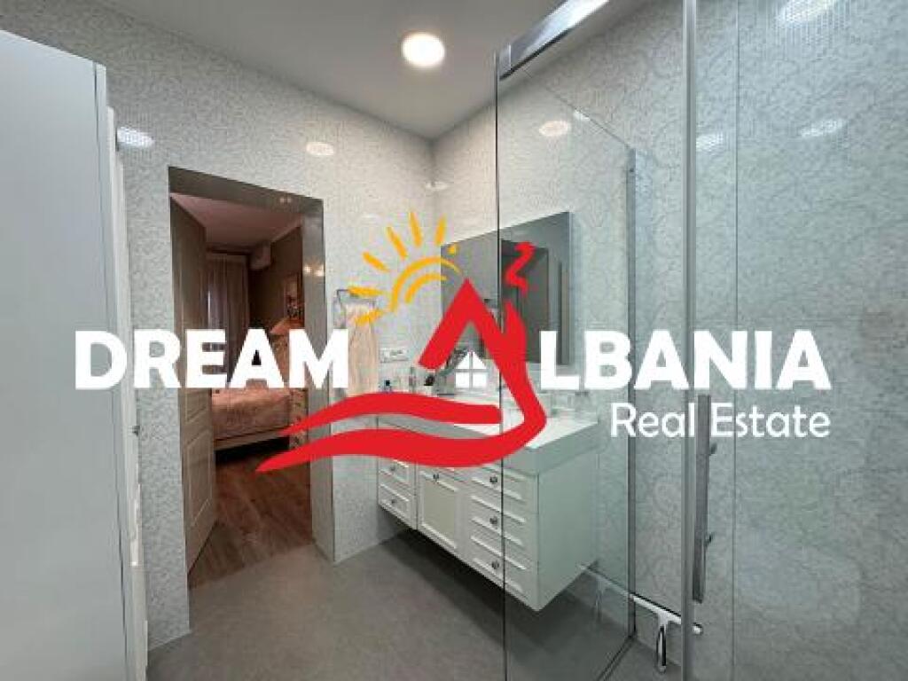 Jepet me qera Ap 3+1 tek Ish Ekspozita, Tirane (ID 4231443)
