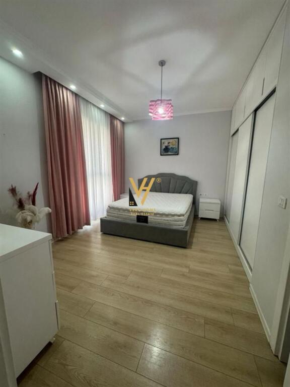 JEPET APARTAMENT 2+1+BLK ME QIRA TE CASA ITALIA 1.200 EURO
