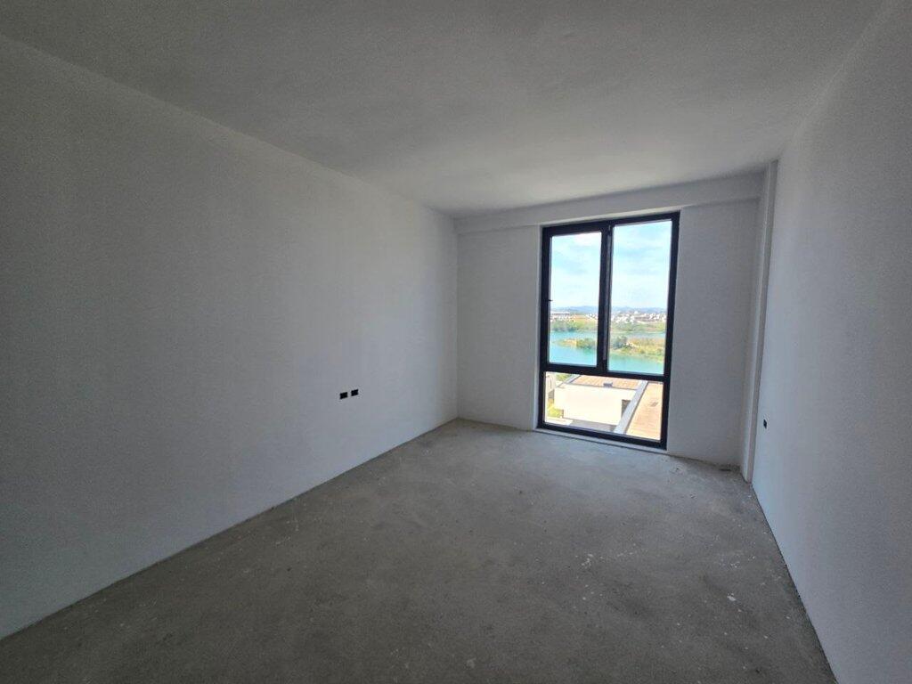 SUPER APARTMENT FOR SALE AT FARKA LAKE.