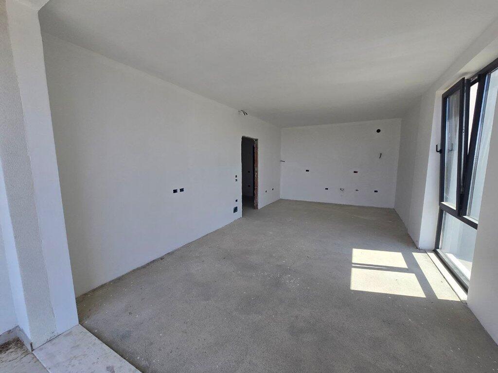 SUPER APARTMENT FOR SALE AT FARKA LAKE.