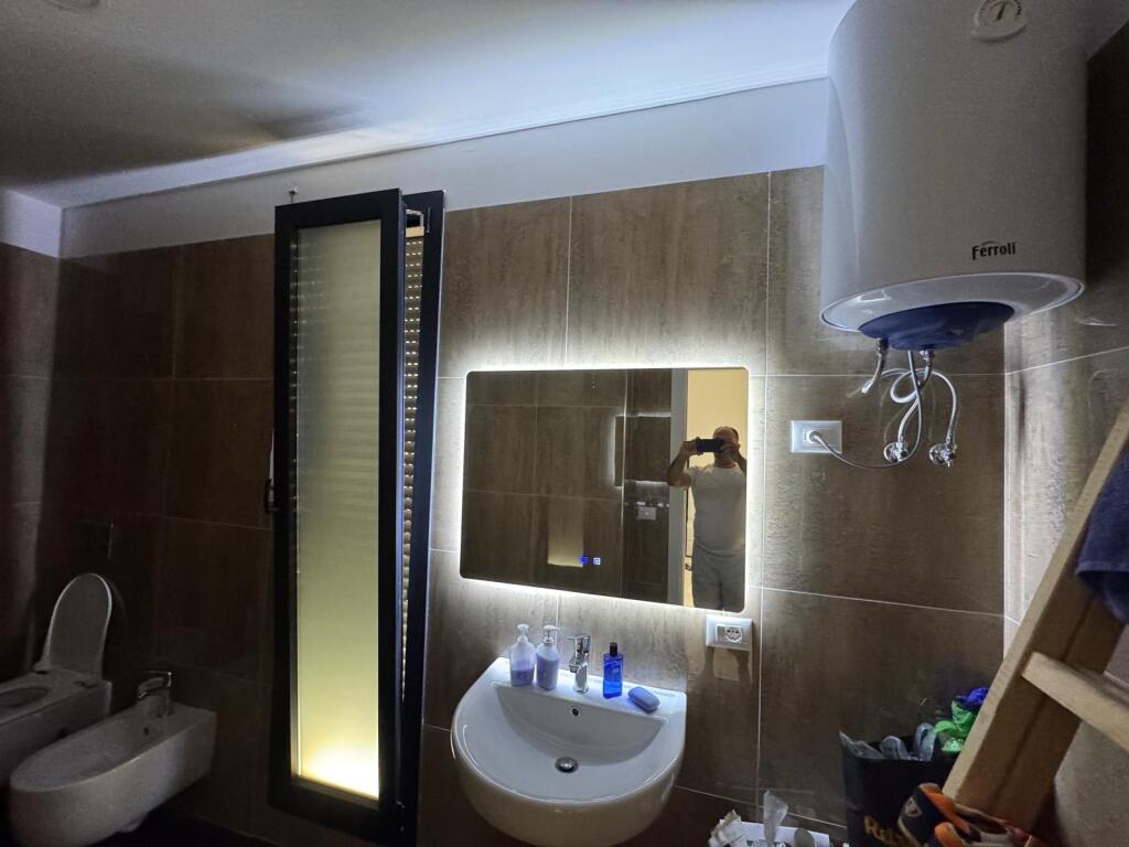 Komleksi zirkon Jepet me qira apartament 2+1