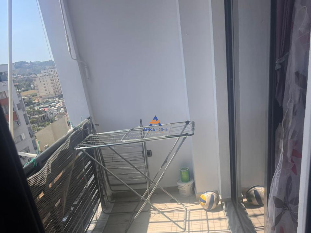 SHITET APARTAMENT 1+1+BALLKON "VILA L, UNAZA E RE" 105.000 EURO.
