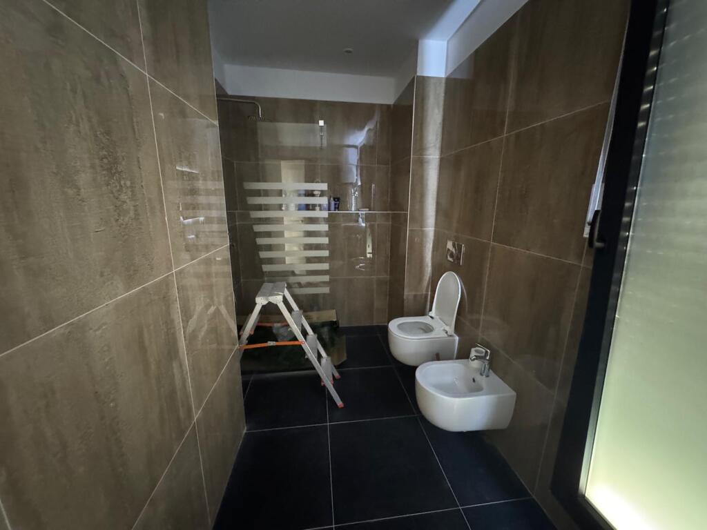 Komleksi zirkon Jepet me qira apartament 2+1