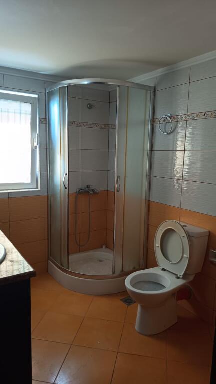 Casa privata in affitto a Shkozë /35,000 leke