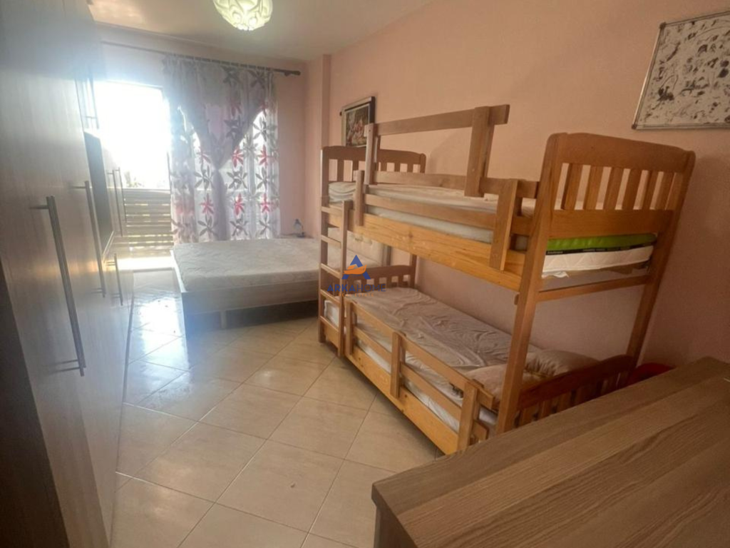 SHITET APARTAMENT 1+1+BALLKON "VILA L, UNAZA E RE" 105.000 EURO.