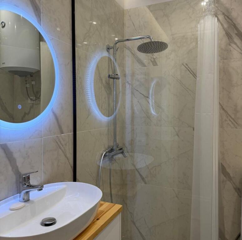For rent Apartment 2+1 at Liqeni i Thate + parking spot