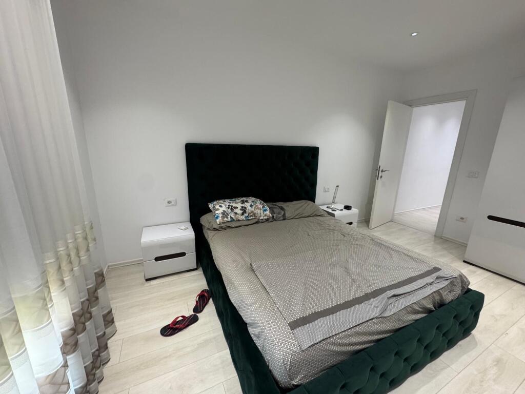 Komleksi zirkon Jepet me qira apartament 2+1
