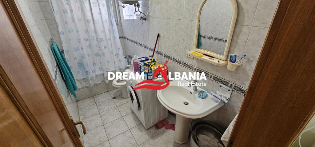 Jepet me qera apartament 2+1 Rr. Dritan Hoxha, Laprak (ID 42215364)