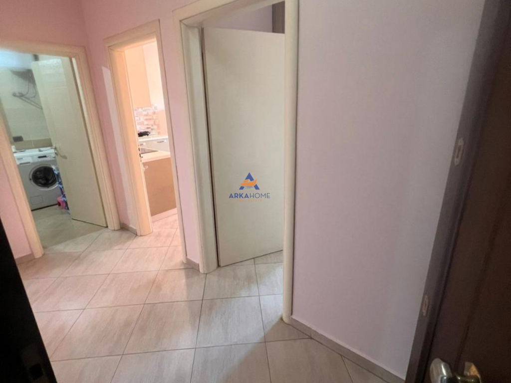 SHITET APARTAMENT 1+1+BALLKON "VILA L, UNAZA E RE" 105.000 EURO.