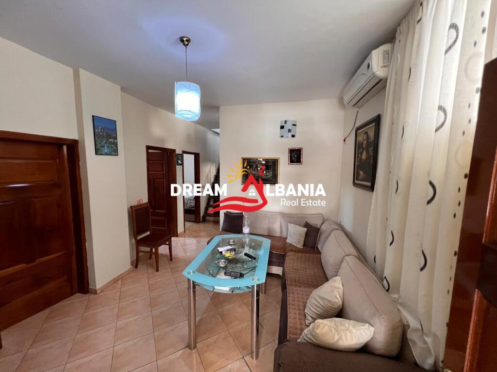 Casa privata di 1 piano in affitto nel centro di Tirana vicino all'Internacional (ID 4241072)