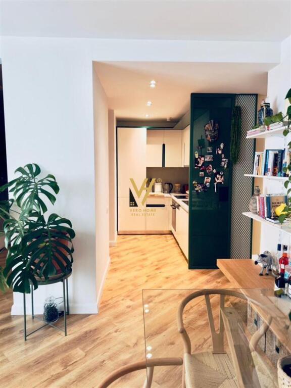 JEPET APARTAMENT 1+1+2BLK ME QERA TEK ISH EKSPOZITA 900 EURO
