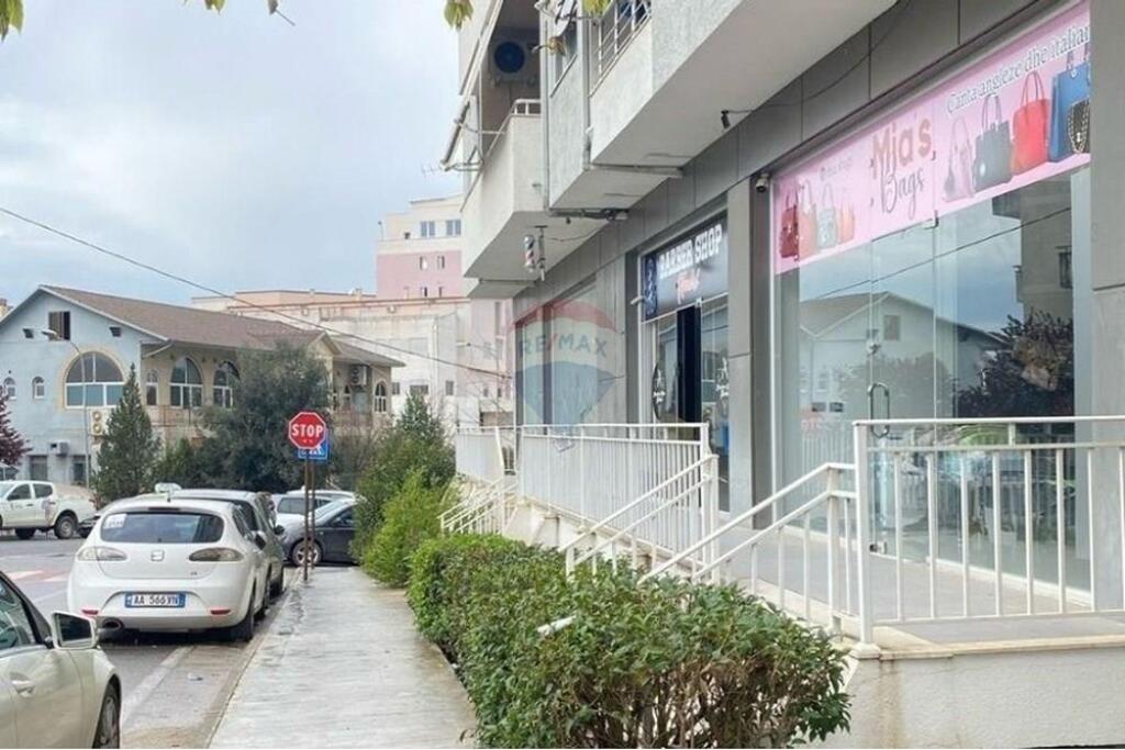 SHITET, AMBIENT BIZNESI, FRESKU, TIRANË, ID: 530581004-7