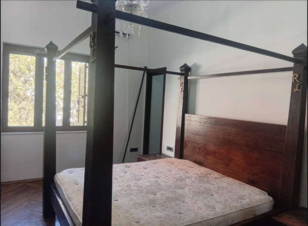 Jepet apartament 2+1 me qira ne Qender te Tiranes!