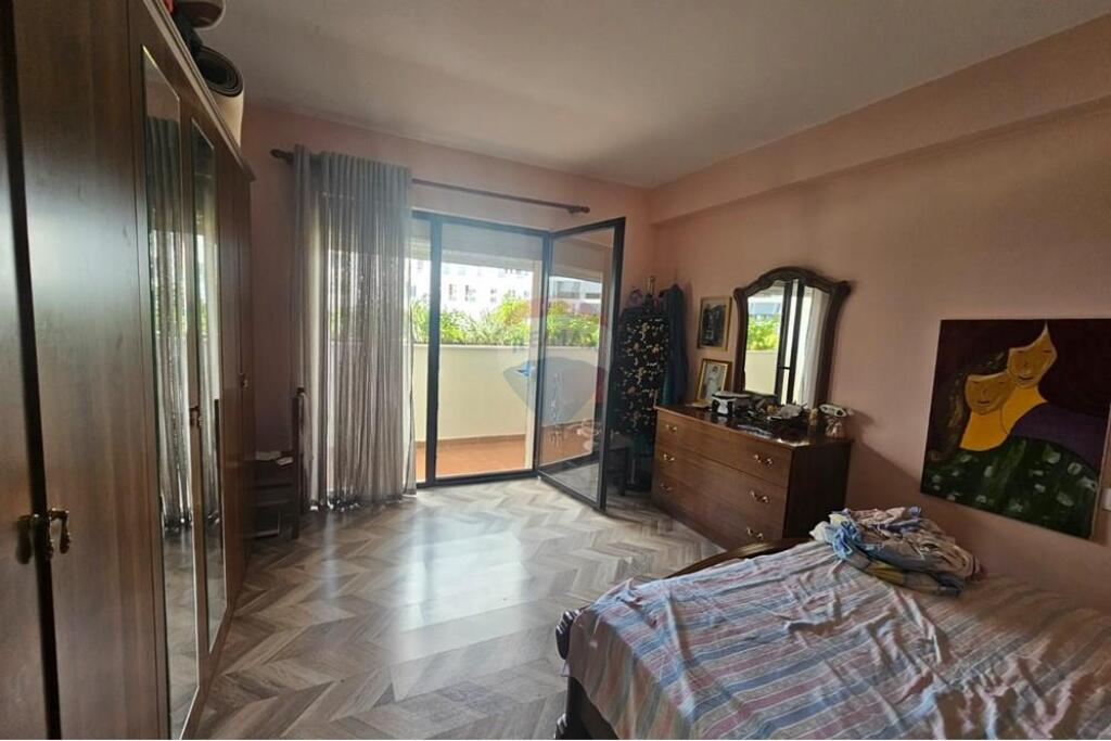 SHITET, APARTAMENT 2+1, RRUGA 5 MAJI, TIRANË, ID: 530581007-39