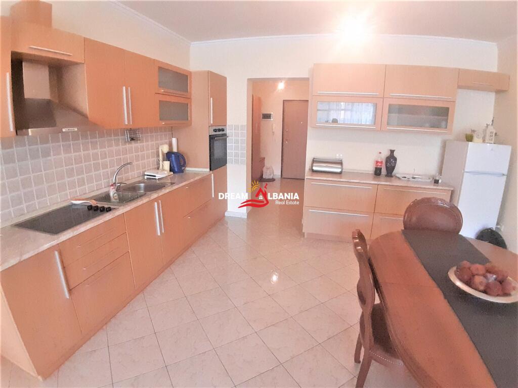 Apartament 3+1 me qera prane vilave Gjermane ne Tirane (ID 4231227)
