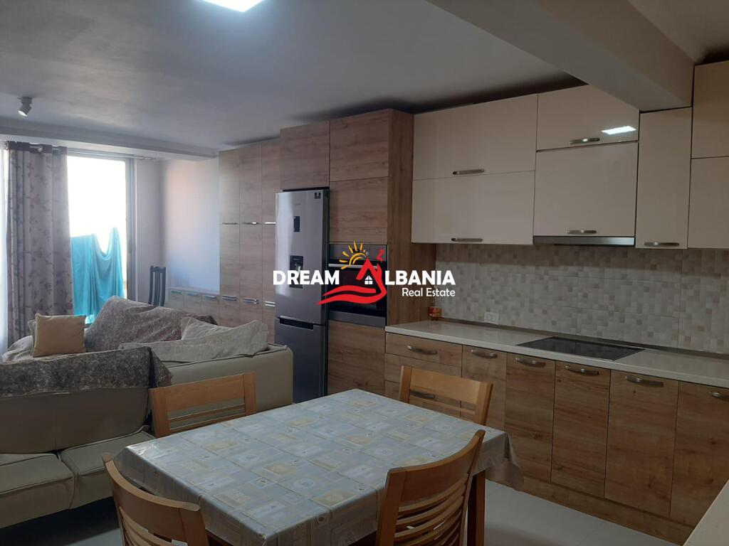 Appartamento 1+1 in vendita sulla seconda linea sulla costa di Durazzo (ID 4119439)