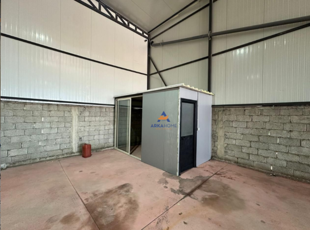 WAREHOUSE FOR RENT 350M2 "RRUGA E ZALLHERIT,BATHORE" 1300 EURO.