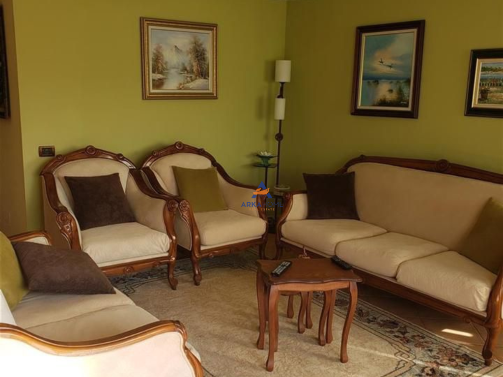 JEPET ME QERA APARTAMENT 2+1+BALLKON "KOMUNA E PARISIT" 650 EURO.