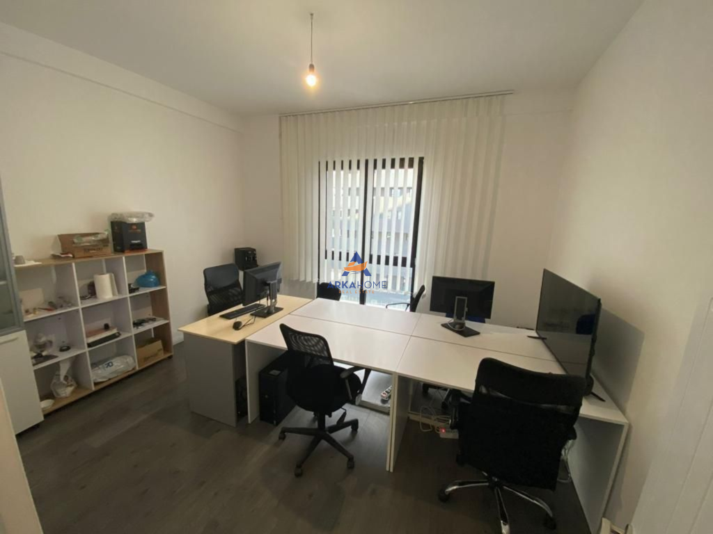 JEPET ME QERA ZYRE 133M2 "SQUARE21" 950 EURO NETO. – pohled 3