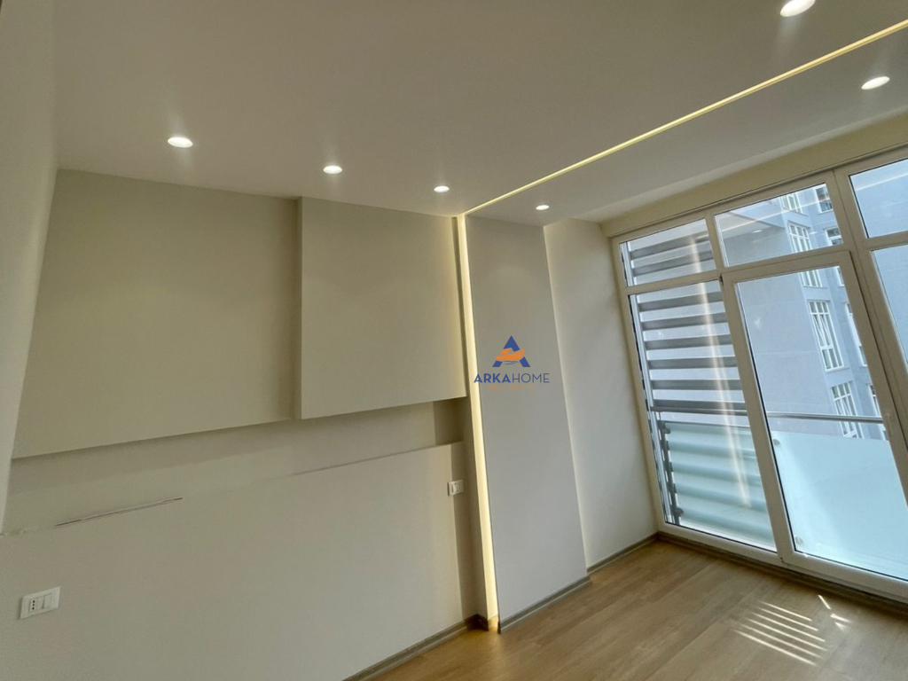 APARTMENT FOR RENT 2+1+2 BALCONIES "NEAR KIKA COMPLEX, PARIS COMMUNE" 100,000 LEKE